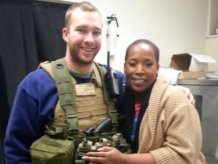 oath keeper et femme noire