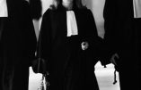 Lyon : une “équipe commando” d’avocats au service de la police de la pensée