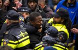 Pays-Bas – Extrême gauche et activistes blacks perturbent un défilé de Saint-Nicolas et transforment une fête pour enfants en lieu de bagarre