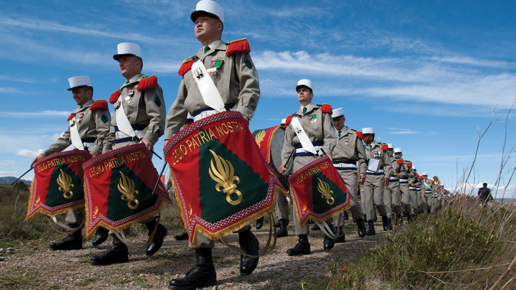 Noël : la Légion Etrangère chante "Ô Douce Nuit" - medias-presse.info Noël : la Légion Etrangère chante "Ô Douce Nuit" - medias-presse.info