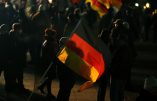 De Pegida à Legida, les anti-islam, interdits à Dresde, manifestent très nombreux à Leipzig en Allemagne