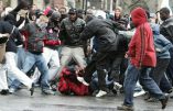 Une horde barbare de 30 “jeunes” lynche un  homme et prend la gendarmerie d’assaut