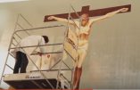 FSSPX: de l’art qui exalte la Majesté divine à l’église Santiago Apostol  de Madrid. Superbe fresque