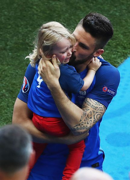 Olivier Giroud, victime de racisme ? - medias-presse.info