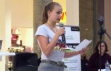 Une jeune patriote allemande gagne un concours antiraciste avec un texte anti-migrants