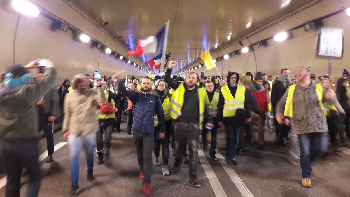 Acte Vii A Besançon Aussi Gros Défilé Des Gilets Jaunes