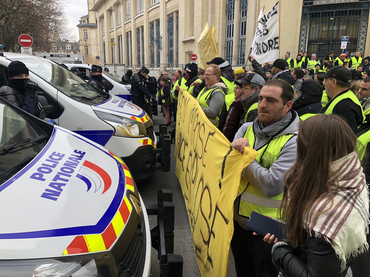 Acte Vii à Caen Des Milliers De Gilets Jaunes Devant La
