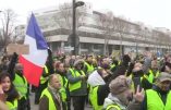 Acte VII à Paris – Des centaines de Gilets Jaunes assiègent BFMTV !
