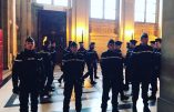 Images de la “mêlée de rugby” entre gendarmes et avocats
