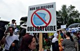 Le Québec manifeste contre le masque obligatoire