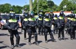 Amsterdam – Images du déploiement policier pour défendre la dictature sanitaire
