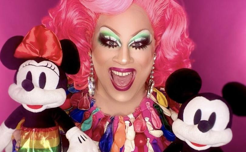 Disneyland organise des événements LGBT avec drag queen