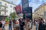 Grosse mobilisation à Bergerac ce matin contre la dictature sanitaire, avec Civitas présent en force