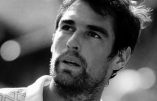 “Je regrette d’avoir fait le vaccin”, déclare le tennisman Jérémy Chardy contraint d’abandonner la compétition en raison d’effets secondaires