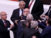 Bagarre au Parlement turc : un député envoyé aux soins intensifs