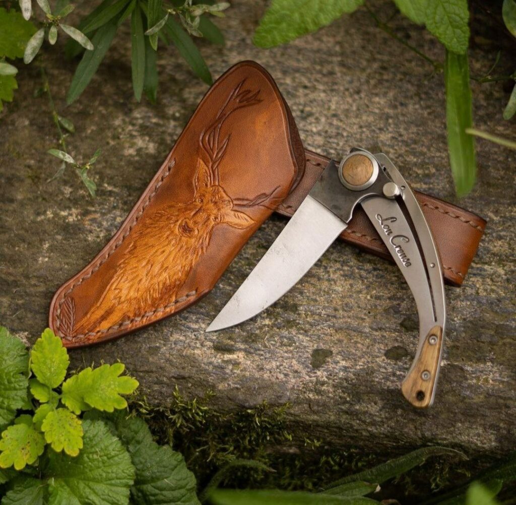 Etui en cuir avec motif pour couteau pliable