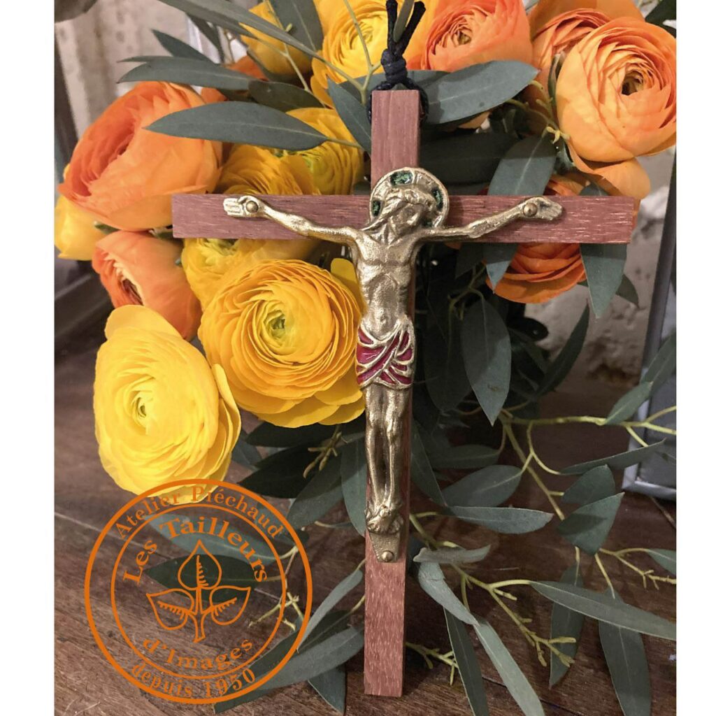 Atelier Tailleurs d'Images, crucifix