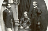 Le prêtre Edgard Mortari avec sa mère.