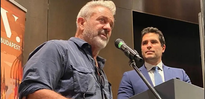 Mel Gibson invite a voir la film Sound of Freedom et défendre les enfants 