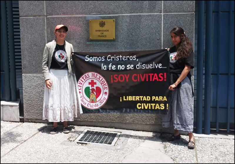 Civitas Mexique soutient Civitas France devant l'ambassade de France à Mexico City le vingt-deux août 2023, 01
