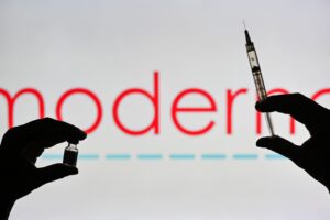 Le « département de désinformation » de Moderna surveille 150 millions de sites Web à la recherche de récits « anti-vaccins »