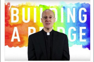 Père James Martin prêtre catholique soutien communauté LGBT