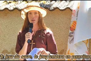 Vidéo de l&rsquo;allocution prononcée par Cassandre Fristot lors du pèlerinage pour la France à Domrémy : le jour du sacre, le joug tombera en pourriture.