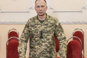 Ukraine : les coulisses du limogeage de Syrsky
